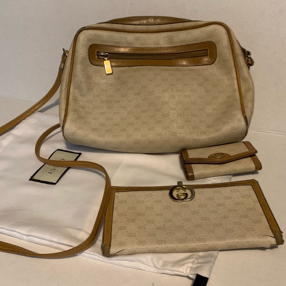 VINTAGE authentic gucci set. USED.